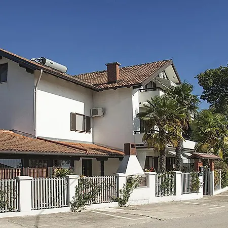 Paolija Apartmán