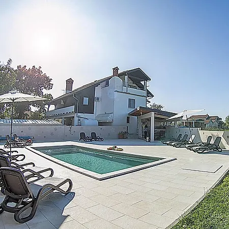 Paolija Apartmán