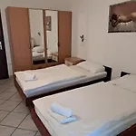 Paolija شقة